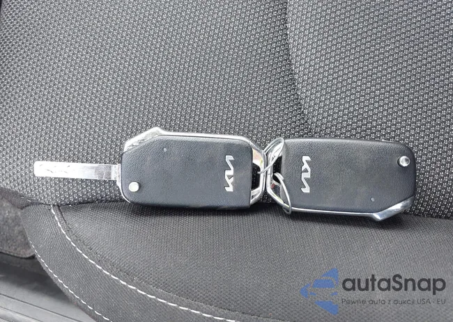 3KPF24AD8PE504553: 42322187