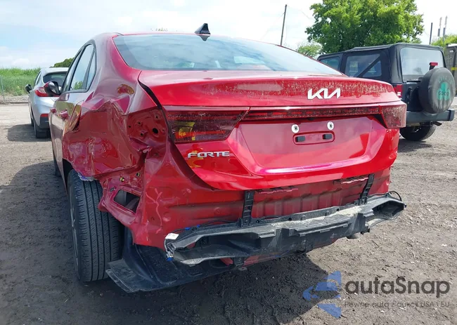 3KPF24AD8PE504553: 42322187