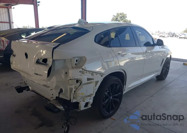 5UX33DT00R9U63349: 42322299