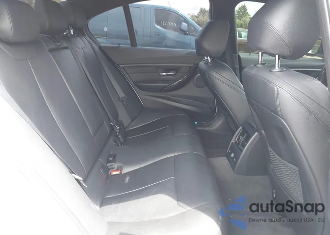 WBA3B3C55FF548059: 42322475