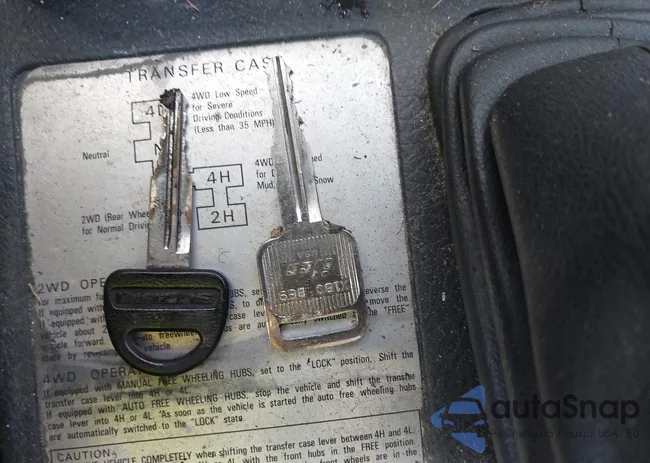 JS3LB11S8T4100553: 42322529