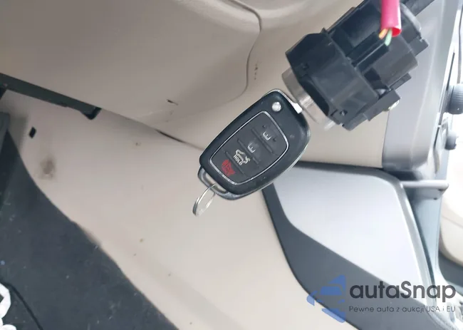 5NPE24AF2HH483323: 42322738