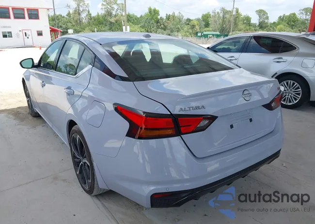 1N4BL4CV2RN380575: 42322744