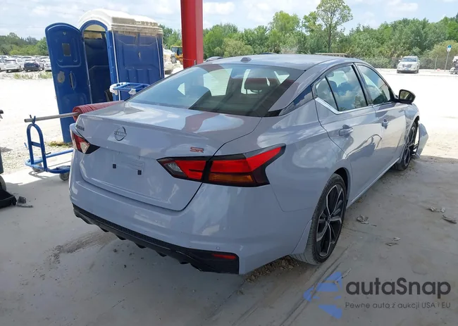 1N4BL4CV2RN380575: 42322744