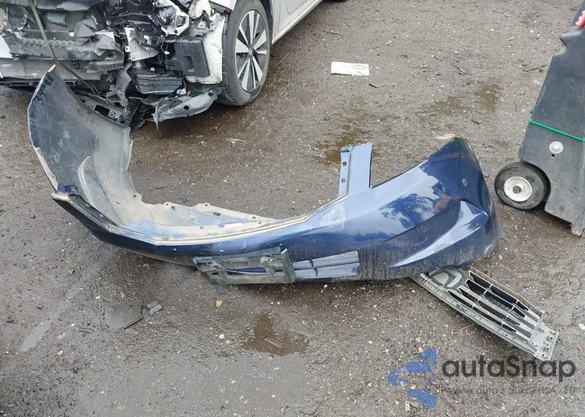 1HGCP2F43AA193580: 42321945