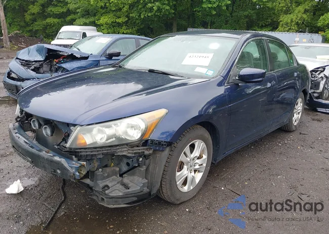 1HGCP2F43AA193580: 42321945