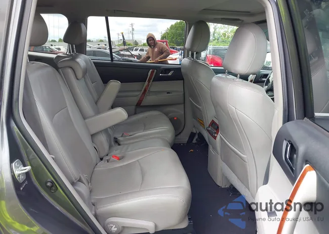 5TDDK3EH0CS102430: 42321997