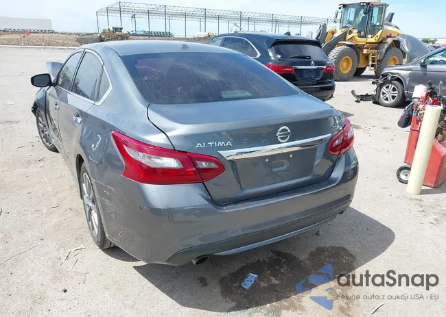 1N4AL3AP8JC197580: 42322015