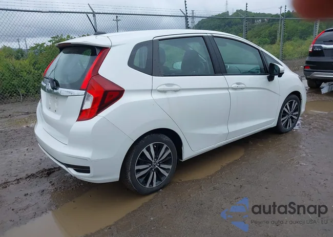 3HGGK5H09JM706992: 42323298