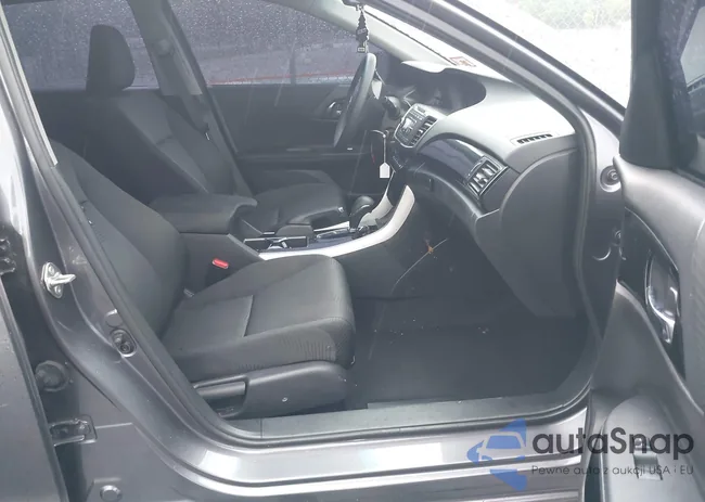 1HGCR2F39GA183615: 42323372