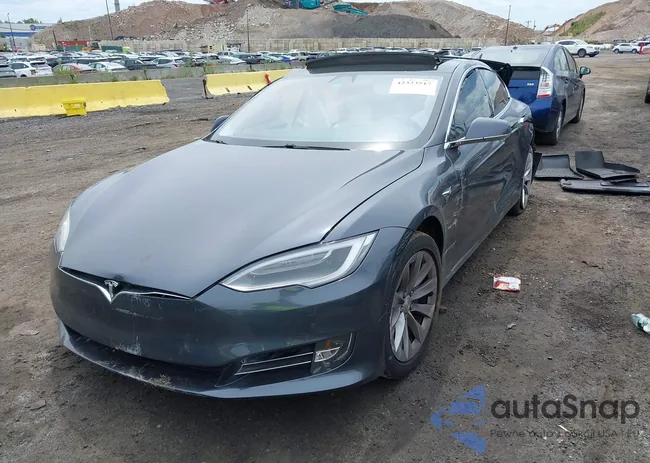 5YJSA1E24JF273998: 42323517