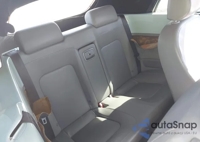 3VWRF31Y36M319679: 42323751