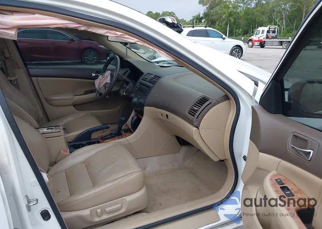 1HGCM66525A067550: 42322861