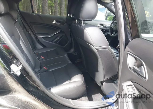 WDCTG4EB0HJ340971: 42322870