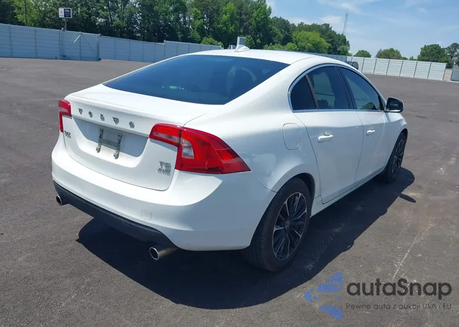 YV1612FH4D2233304: 42322876