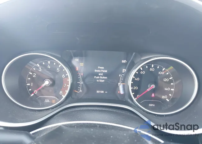 3C4NJDCB0KT811407: 42322906