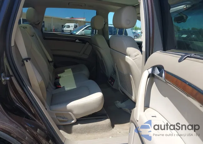 WA1VMBFE8BD010435: 42322944