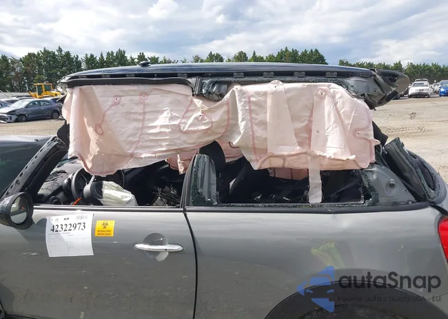 WMWXP7C5XF2A36611: 42322973