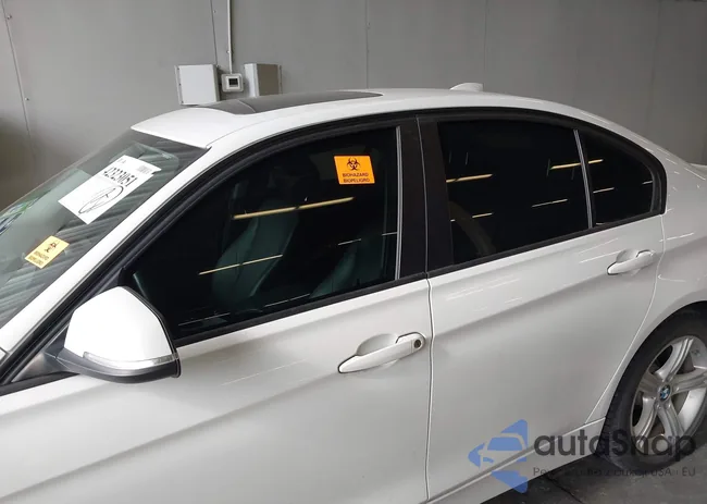 WBA3C1G53DNR47258: 42323051