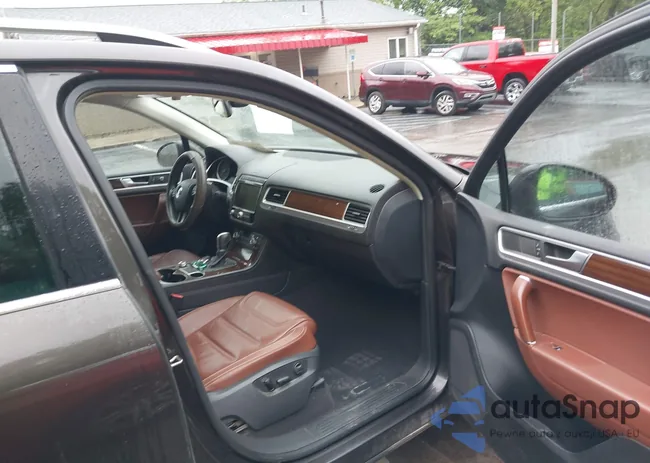 WVGEF9BP0FD002928: 42323064