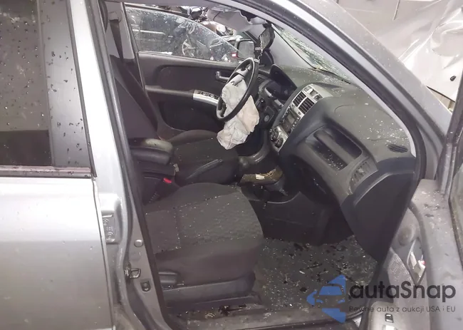 KNDJF723X67263034: 42323129