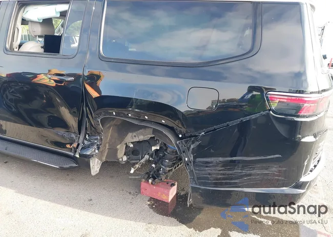 1C4SJSBP7PS552833: 42323132