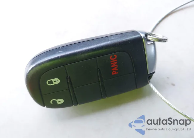 3C4PDCBB0JT218401: 42324182