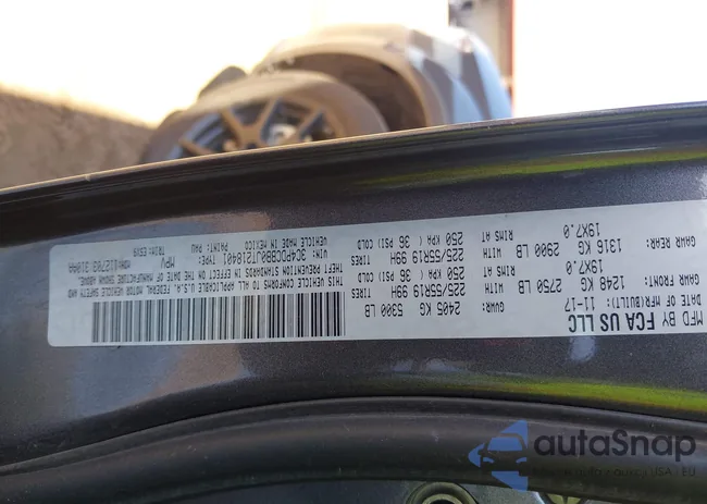 3C4PDCBB0JT218401: 42324182