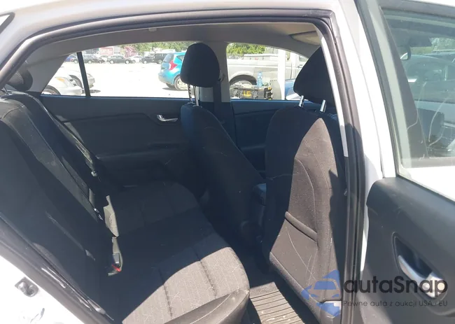 3KPA24AD5PE615877: 42324236