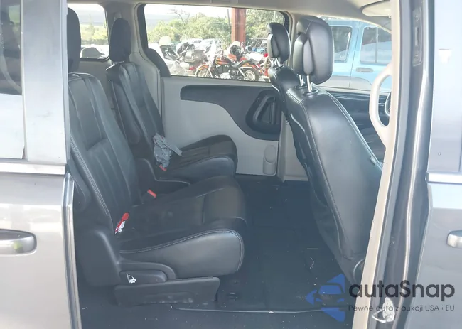 2C4RC1BG1FR595728: 42324400