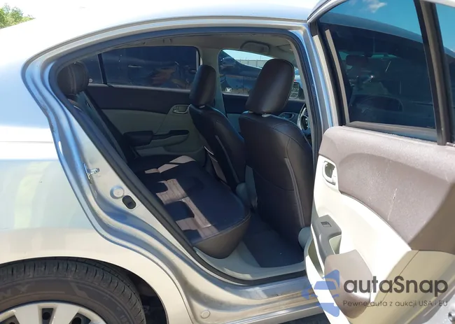 2HGFB2F57CH602477: 42324577