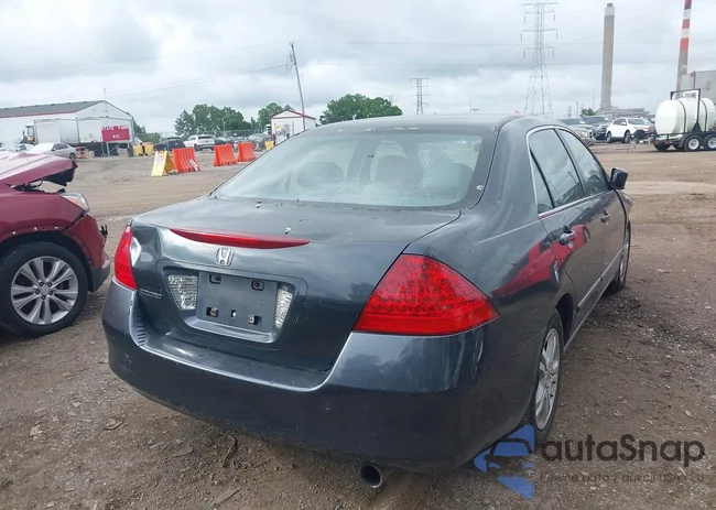 1HGCM56796A042268: 42324756