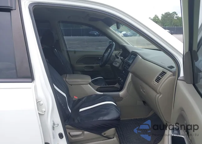 2HKYF18716H554667: 42324768