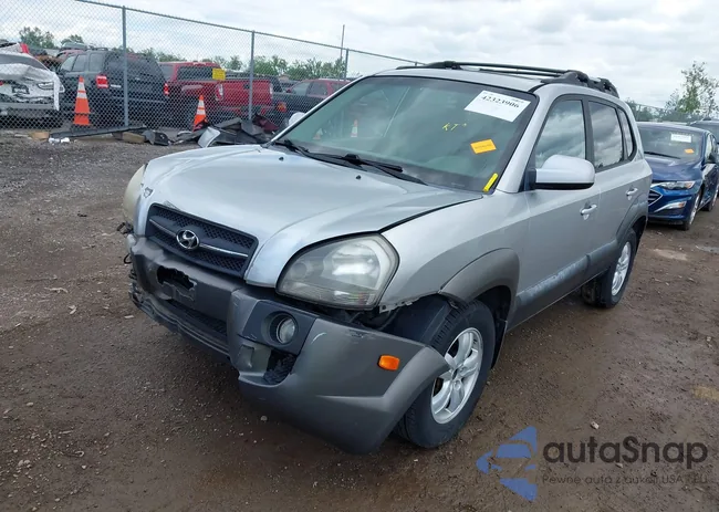 KM8JN12D27U505208: 42323906