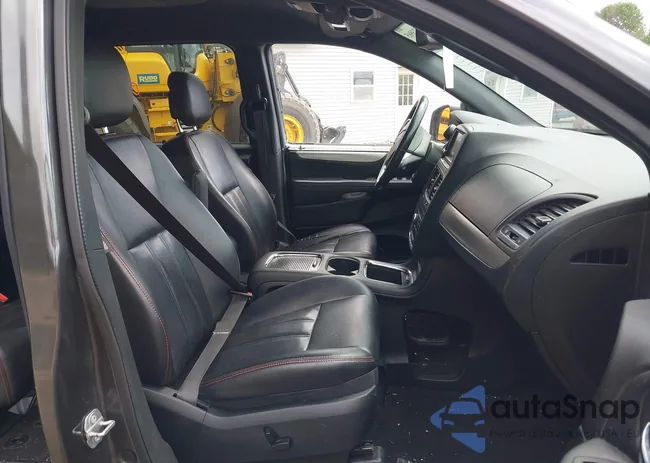 2C4RDGEG9KR521026: 42323965