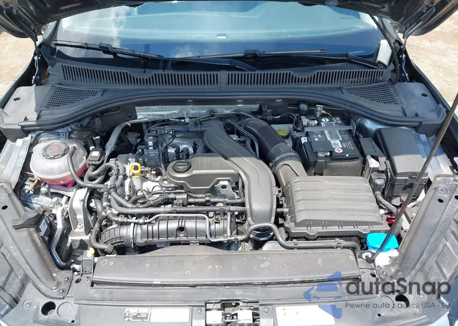 3VW7M7BU9PM003320: 42324002