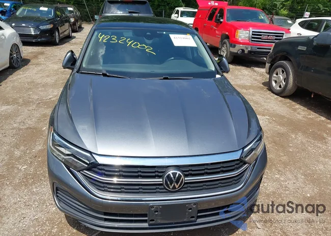 3VW7M7BU9PM003320: 42324002