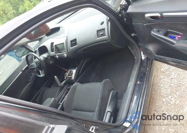 2HGFA55579H700374: 42325320