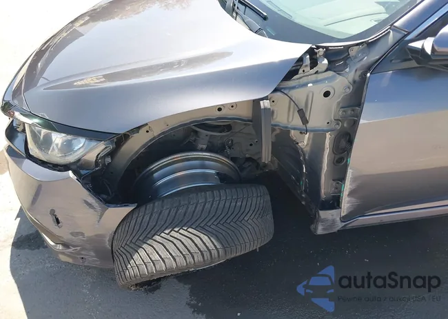 19XFC2F83LE201395: 42325541