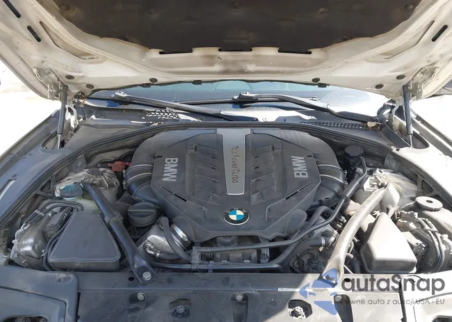 WBAKP9C5XED692104: 42325545