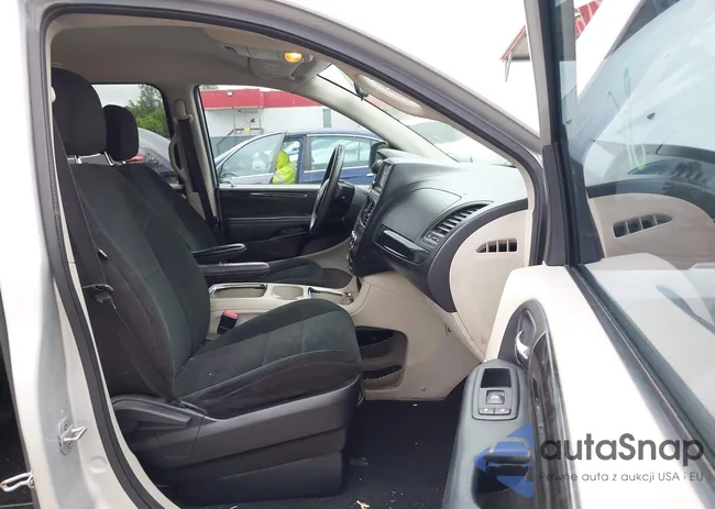 2C4RDGCG8CR121723: 42325676