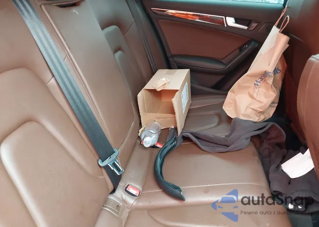 WAUBFAFL4EN045657: 42324907