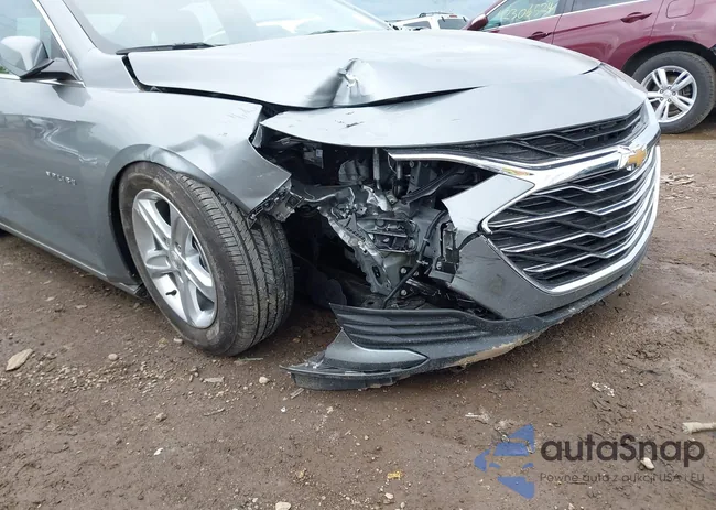 1G1ZB5ST5SF101890: 42326327