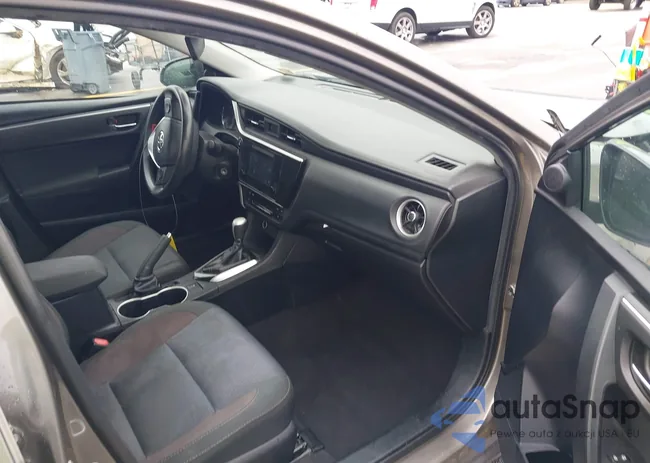 2T1BURHE9JC092895: 42326623