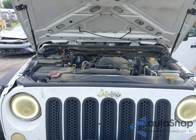 1C4BJWDG1EL214307: 42325882