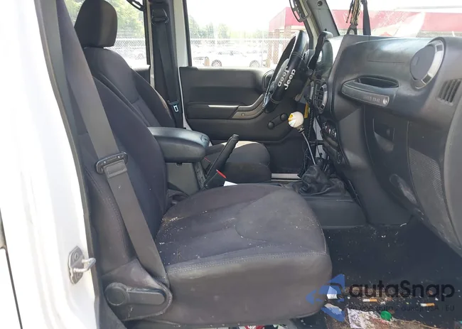 1C4BJWDG1EL214307: 42325882