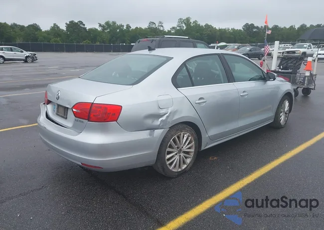 3VWLZ7AJXBM360313: 42325935