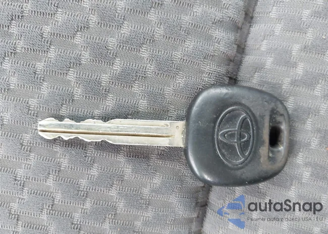 2T1KR32E06C577814: 42327255