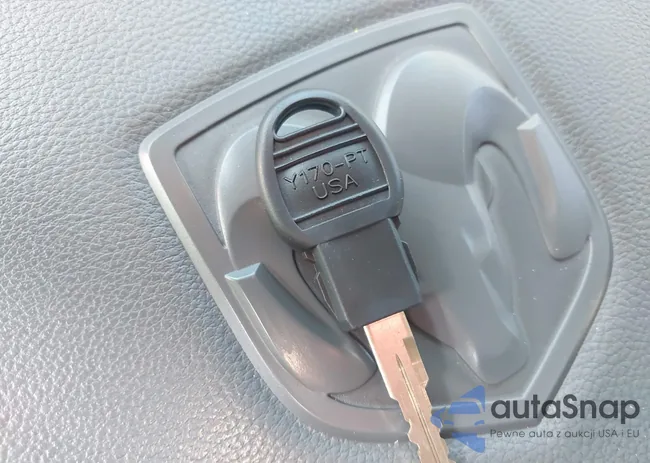 1C6RR6LT8JS266496: 42327266