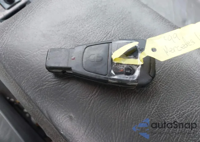 WDBJH82F9XX022849: 42327330